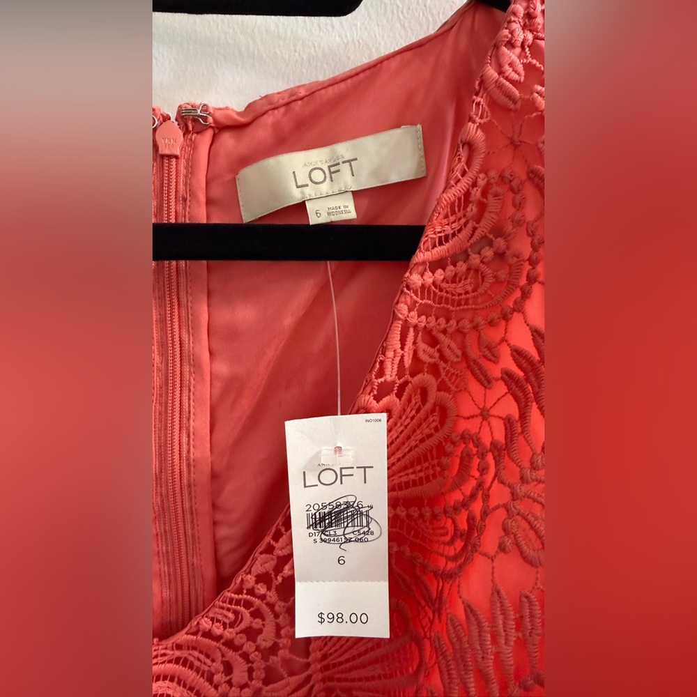 NWT LOFT Coral Pink Floral Lace Sheath Dress Size 6 $98 - Picture 3 of 9